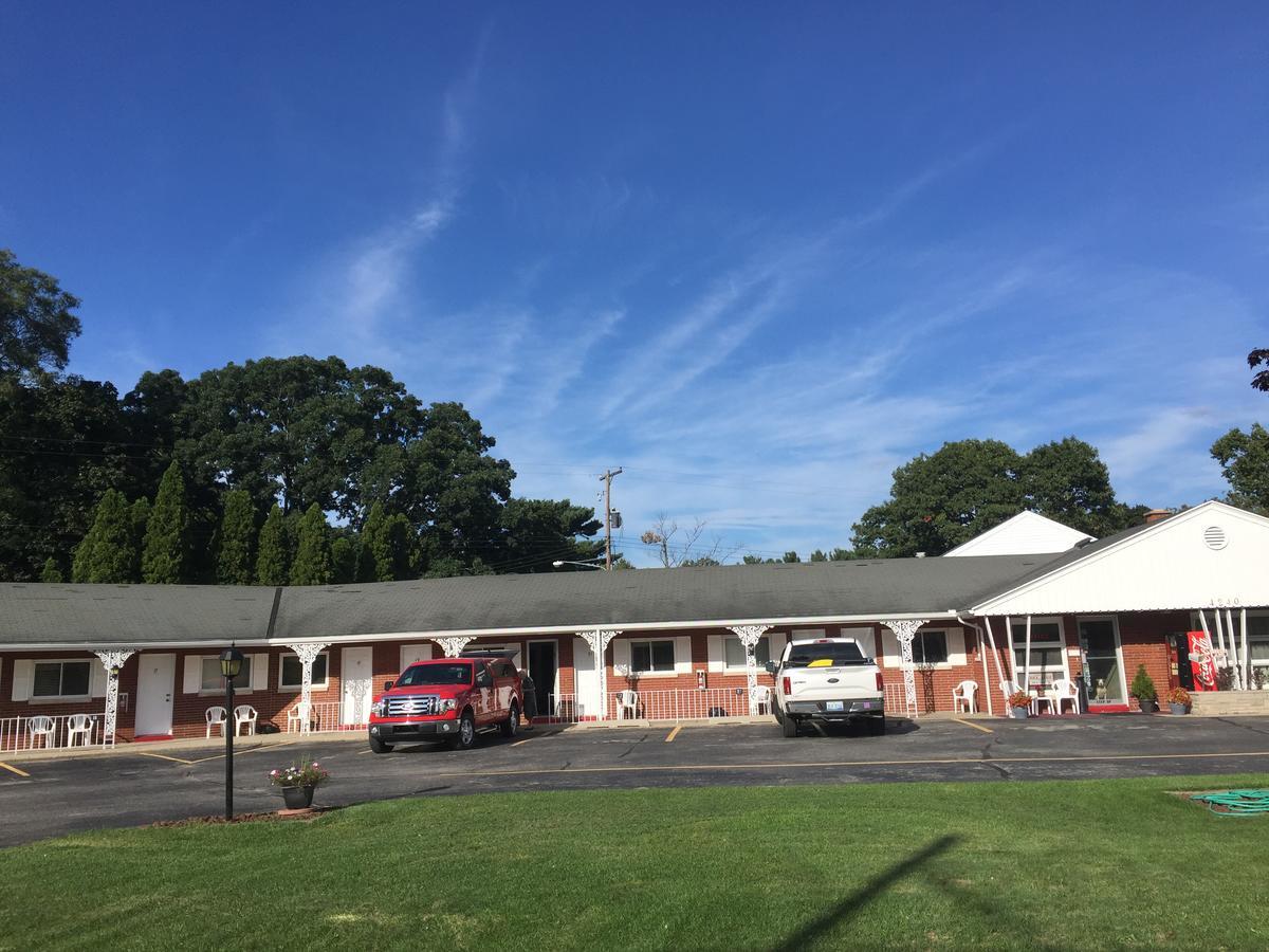 Bel Aire Motel Muskegon Heights Экстерьер фото