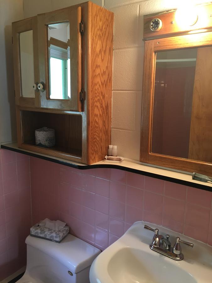 Bel Aire Motel Muskegon Heights Экстерьер фото